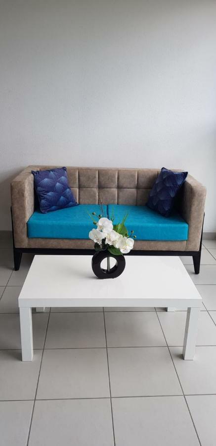 Studio Meuble Confortable 바카라 외부 사진